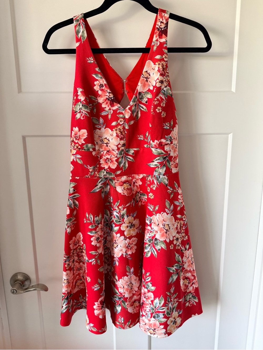 City Triangles Juniors Red Floral V-Neck Sundress Mini Dress Size 11